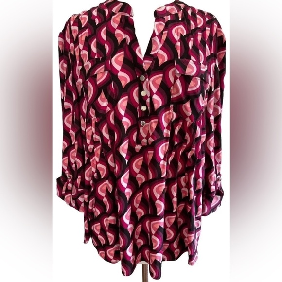 Cocomo Tops - COCOMO Medium Burgundy multicolored 3/4 sleeve women’s pintuck Blouse top shirt